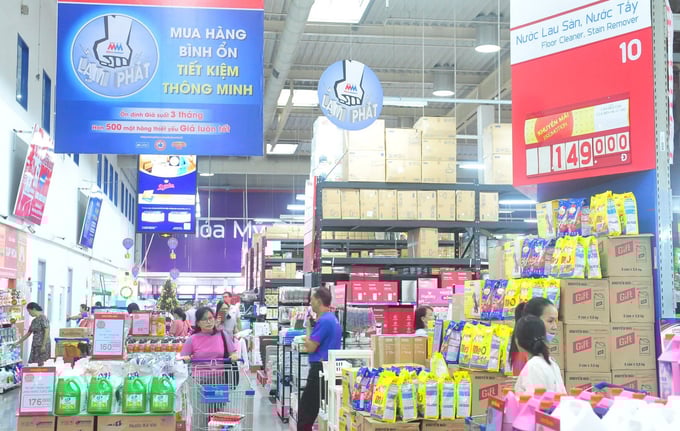 anh-2-1-095148_99.jpg Hơn 1.000 mặt hàng thiết yếu được bình ổn giá tại MMVN nhằm giúp người tiêu dùng 'đánh bại' lạm phát.