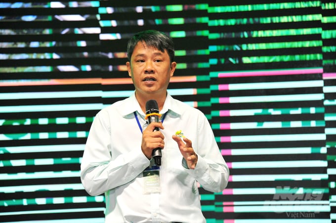 anh-3-105333_895-105334.jpg Ông Nguyễn Việt Khởi, Giám đốc Kỹ thuật – kiêm Đối nội Đối ngoại Công ty TNHH Hóa Nông Lúa Vàng. Ảnh: Lê Hoàng Vũ.