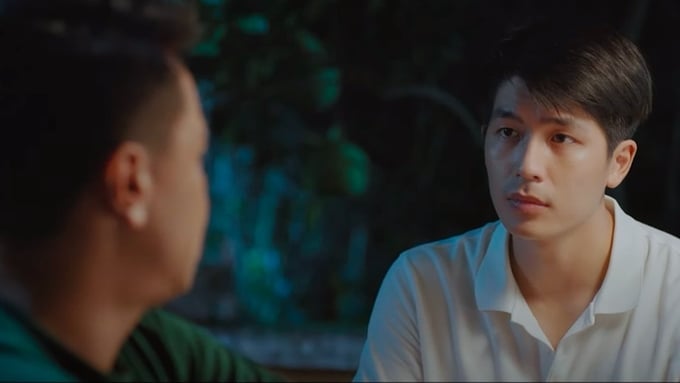 truc-tiep-chung-ta-cua-8-nam-sau-tap-11-tren-vtv3-hom-nay-28-11-162620_854.jpg Lâm buồn phiền chuyện anh Lộc đang vay tới 2,5 tỷ đồng. Ảnh CMH