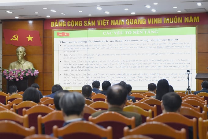 bo-nn-ptnt-nghien-cuu-quan-triet-nghi-quyet-hoi-nghi-trung-uong-8-khoa-xiii-101820_969.jpg Chương trình dự kiến diễn ra trong 1,5 ngày từ sáng 4/12 đến hết sáng 5/12. Ảnh: Tùng Đinh.