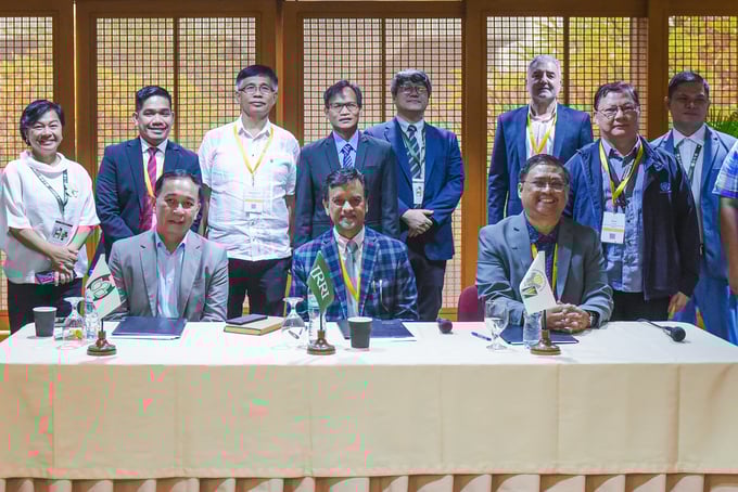 quyen-tgd-irri-mot-tuong-lai-khoi-sac-cho-nganh-lua-gao-bai-3-145434_45.jpg IRRI cam kết chuyển giao phương pháp nghiên cứu giống lúa cải tiến tới các quốc gia Đông Nam Á.