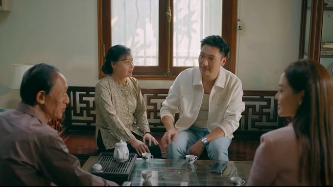truc-tiep-chung-ta-cua-8-nam-sau-tap-16-tren-vtv3-hom-nay-11-12-170306_149.jpg Lâm về thăm bố mẹ. Ảnh CMH