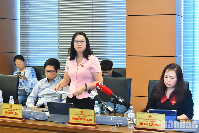 nnn-173747_821.jpeg Đại biểu Nguyễn Thị Lan phát biểu trong phiên thảo luận tại Tổ 1 của Quốc hội, chiều 10/11/2023. Ảnh: QH
