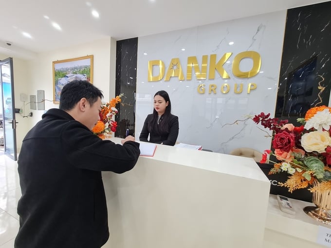 dk1-140156_964.jpg Theo nguồn tin của Báo Nông nghiệp Việt Nam, chủ đầu tư dự án Khu đô thị Kim Phú mới chỉ nộp được hơn 40 tỷ đồng trên tổng số hơn 700 tỷ đồng tiền sử dụng đất. Ảnh: PV.