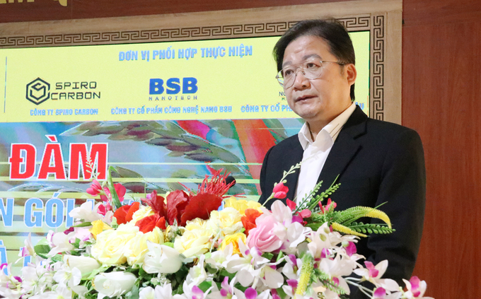 img_9275-094405_335.jpg Ông Nguyễn Hoài Dương, Giám đốc Sở NN-PTNT tỉnh Đắk Lắk cho biết, giảm mạnh phát thải khí nhà kính trong nông nghiệp gắn với việc công nhận chứng chỉ carbon sắp tới sẽ trở thành định hướng mà nông nghiệp Đắk Lắk mong muốn đạt được. Ảnh: Quang Yên.