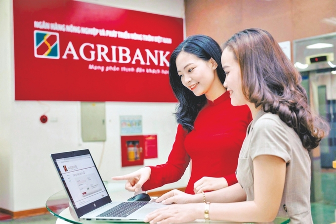 ong-lon-ngan-hang-vua-tang-von-dieu-le-len-gan-41000-ty-dong-141307_290.jpg Agribank tăng vốn điều lệ lên gần 41.000 tỷ đồng, xếp thứ 6 toàn ngành.