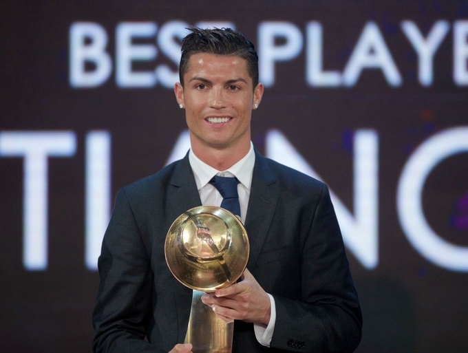 ronn-092343_872.jpeg Cristiano Ronaldo vẫn muốn tiếp tục chơi bóng đỉnh cao.