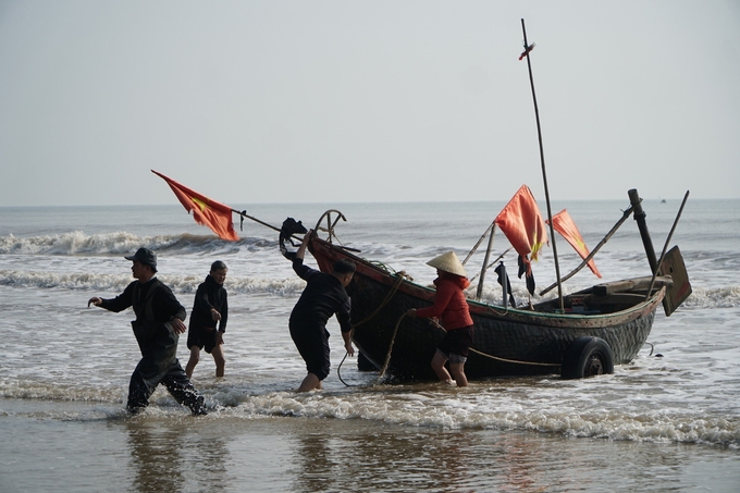 12-105647_800.jpg Ngay từ những ngày đầu năm 2024, ngư dân Sầm Sơn đã dong thuyền ra khơi, thu về 'lộc' biển gồm các loại hải sản có giá trị.