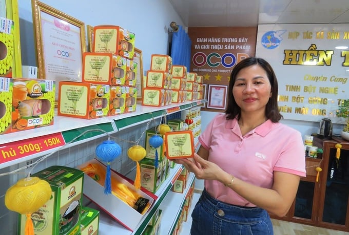 Một trong những cửa hàng trưng bày và bán sản phẩm OCOP tại xã Mai Thủy. Ảnh: T. Đức.