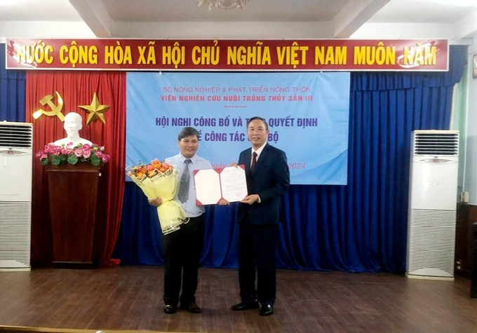 thu-truong-144257_694.jpg Thứ trưởng Phùng Đức Tiến trao Quyết định bổ nhiệm ông Võ Văn Nha làm Viện trưởng Viện Nghiên cứu Nuôi trồng thủy sản III. Ảnh: VN.