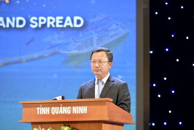 Ông Cao Tường Huy, Phó Bí thư Tỉnh ủy, Chủ tịch UBND tỉnh, phát biểu bế mạc Chương trình. Ảnh: Thu Chung