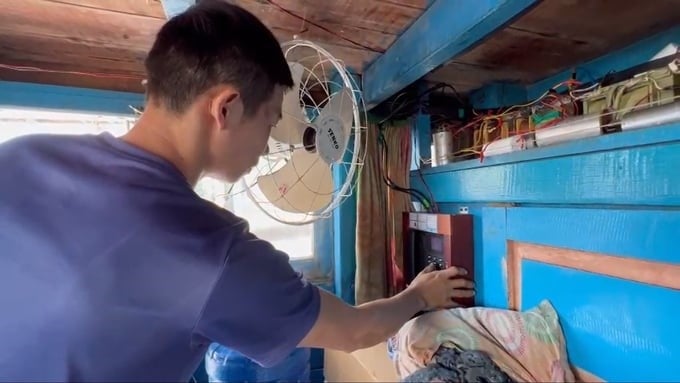 100% of fishing vessels with a length of 15 meters or more in Binh Dinh have installed cruise monitoring equipment. Photo: V.D.T.
