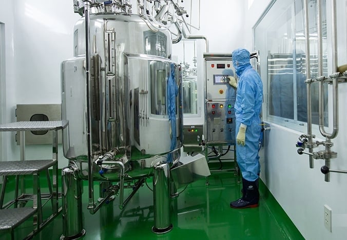 Pursuant to the 2015 Law on Veterinary, veterinary medicine is regulated through the control of production conditions and a certificate of good manufacturing practices - GMP. Photo: HT.