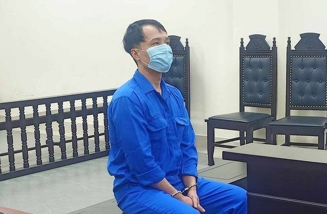 Bị cáo Trần Văn Quỳnh chiếm đoạt hơn 300 bộ máy điều hòa. Ảnh: Nam Anh.
