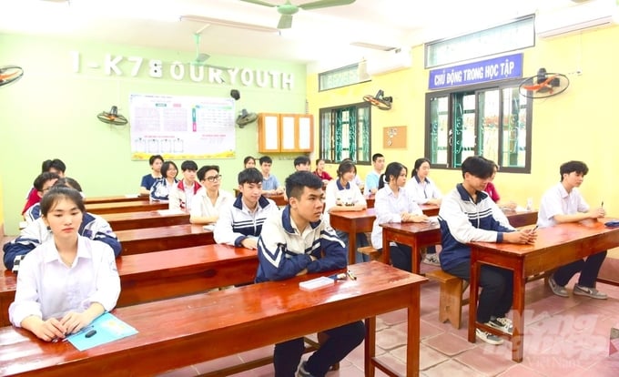 z5279304553069_2526422dc871dec158e57984d6ced72d-112317_362-112318.jpg Hơn 1.000 em học sinh tham gia kỳ thi học sinh giỏi cấp tỉnh ở Tuyên Quang. Ảnh: HH.