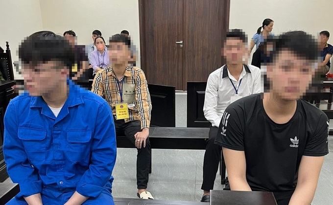 000-181848_559.jpg Các bị cáo tại phiên tòa. Ảnh: Nam Anh.