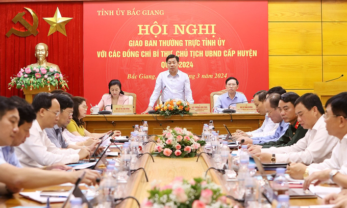 Bí thư Tỉnh ủy Dương Văn Thái chỉ đạo quan tâm thực hiện '3 an', '3 tốt' trong thời gian tới. Ảnh: BGP.