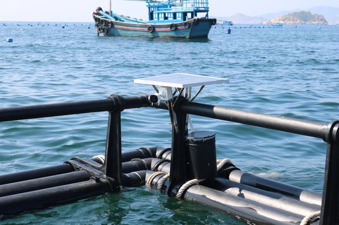 Solar energy system in open sea mariculture model. Photo: Kim So.