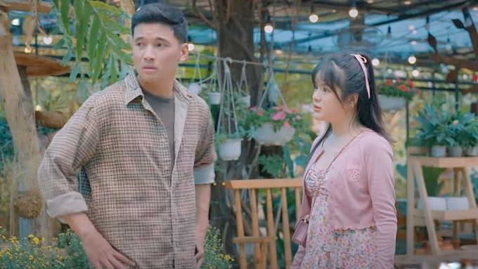 truc-tiep-lo-hen-voi-ngay-xanh-tap-14-tren-vtv1-hom-nay-4-4-161316_457.jpg Thường chán nản khi Vy đuổi khách của mình. Ảnh CMH