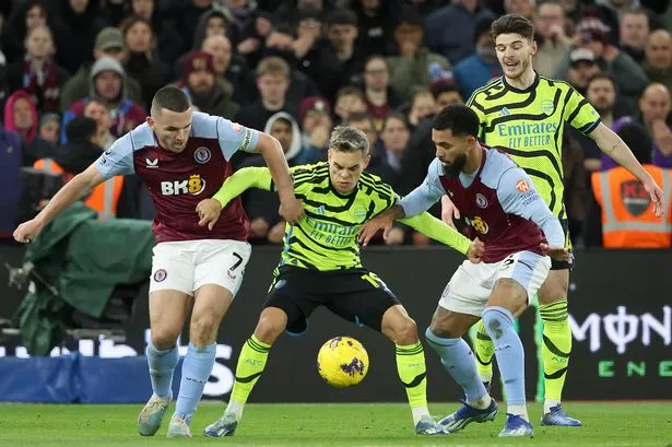 s-124554_9.jpg Arsenal phải thắng trước Aston Villa để tiếp tục cuộc đua vô địch. Ảnh: Express.