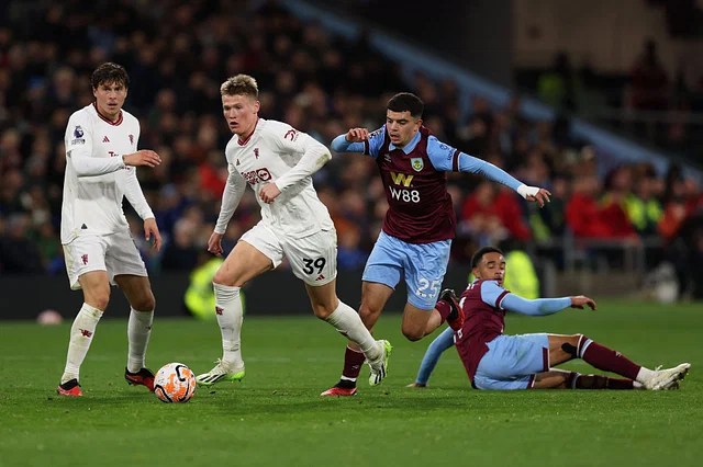 mm-030006_236.jpg Man United cần phải có chiến thắng trước Burnley. Ảnh: Independent.