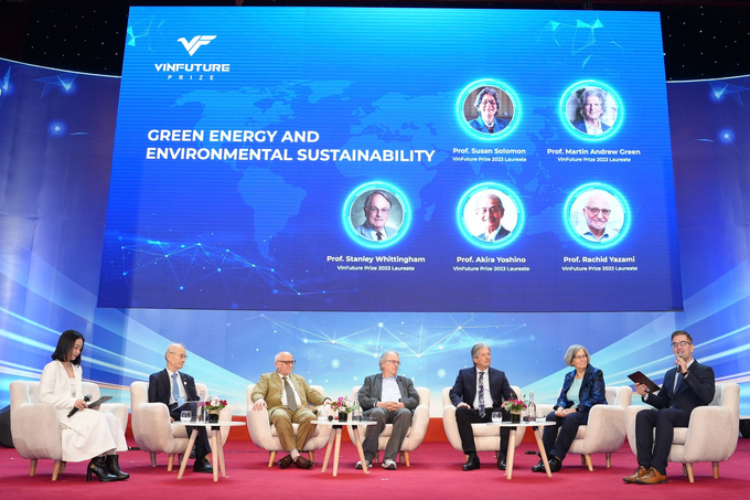 anh-2-144605_353.jpg Các Chủ nhân Giải thưởng VinFuture 2023 giao lưu với sinh viên Trường Đại học VinUni tại sự kiện ngày 21/12/2023.