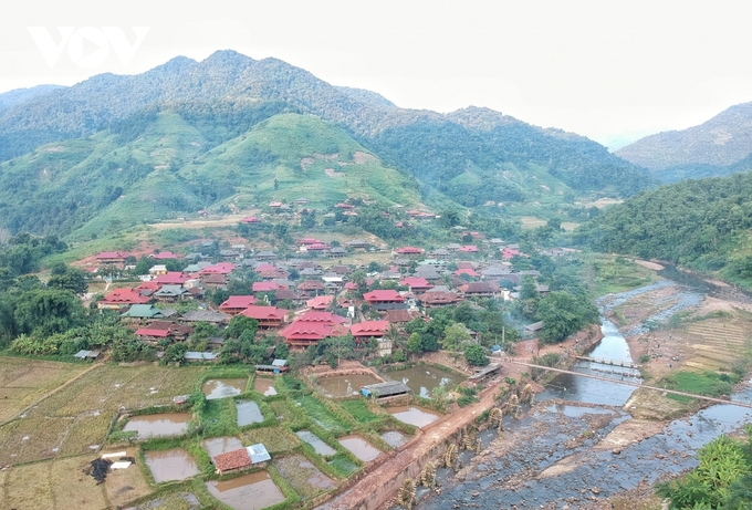 ban-van-hoa4-105948_933.jpg Một góc bản văn hóa 4.0 Nà Sự, nhìn từ trên cao. Ảnh: Văn Việt.