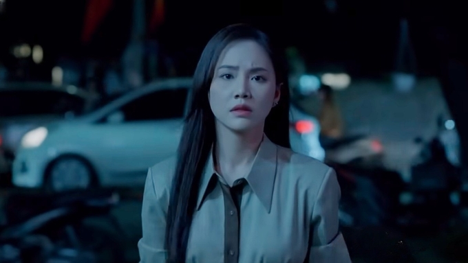 truc-tiep-lo-hen-voi-ngay-xanh-tap-39-tren-vtv1-hom-nay-14-5-142531_952.jpg Giang cũng lén đi theo mẹ. Ảnh CMH