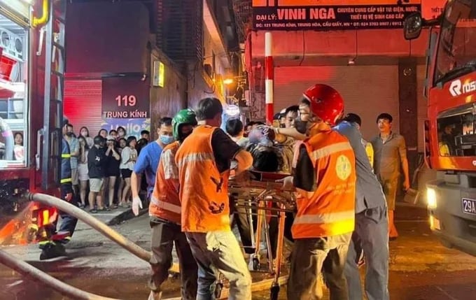 Vụ cháy xảy ra tại địa chỉ số 1, hẻm 31, ngách 98, ngõ 43 phố Trung Kính, phường Trung Hòa, quận Cầu Giấy, TP Hà Nội vào rạng sáng 24/5, gây hậu quả đặc biệt nghiêm trọng về người và tài sản.