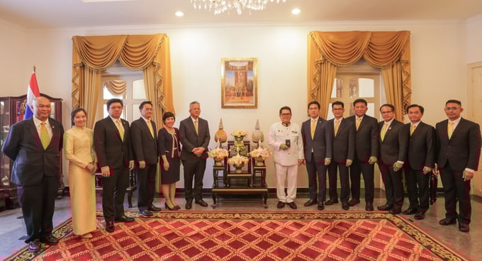 Những cống hiến của ông Montri Suwanposri đã góp phần làm đẹp thêm hình ảnh của người Thái Lan.