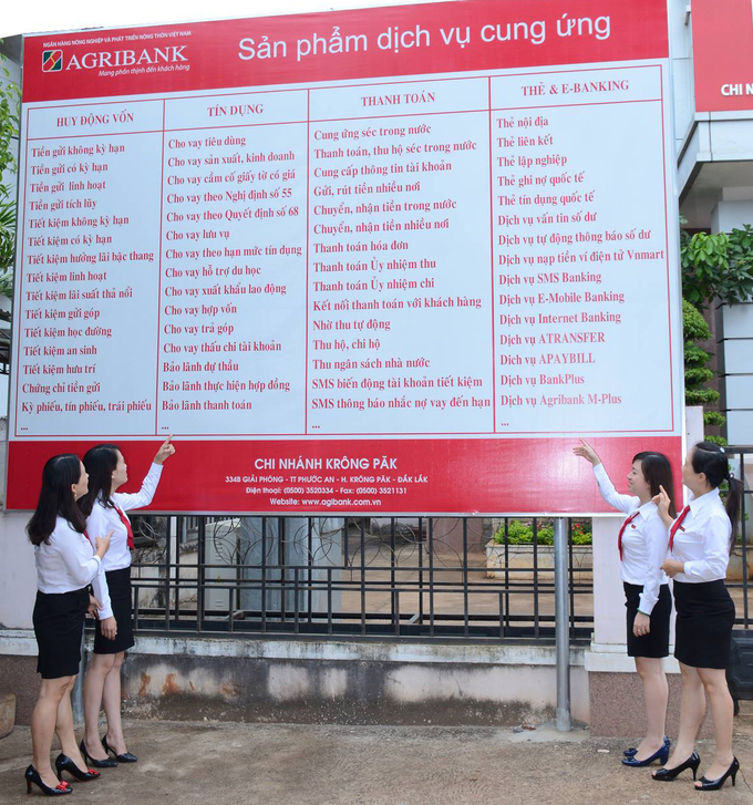 78-145237_23.jpg Các dịch vụ cung ứng của Agriabank Đắk Lắk. Ảnh: Quang Yên.