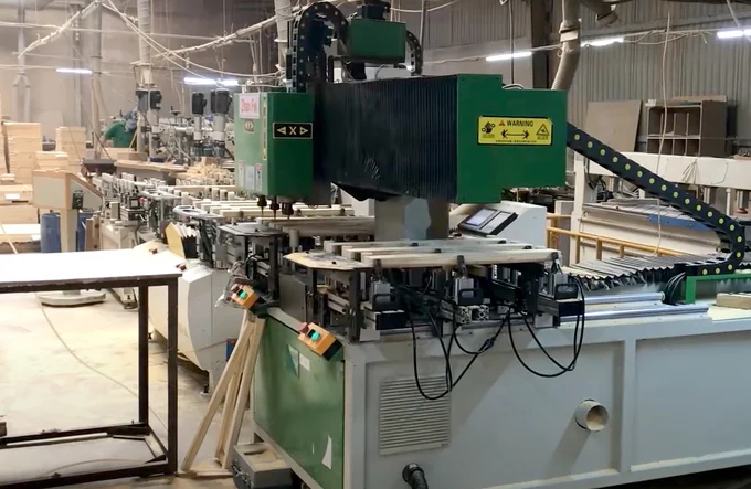 Inside an export wood processing factory. Photo: Son Trang.