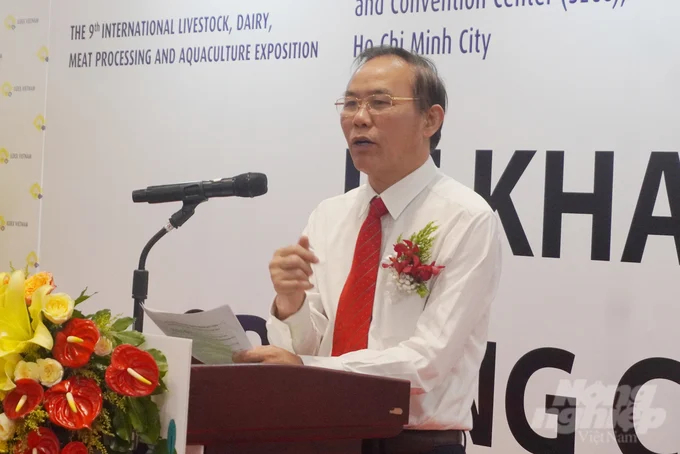 Deputy Minister of Agriculture and Rural Development Phung Duc Tien delivered the opening speech at the ILDEX Vietnam 2024 Exhibition. Photo: Nguyen Thuy.