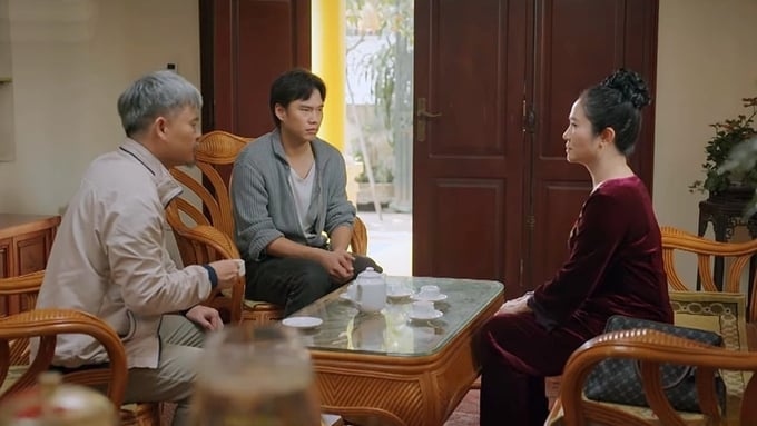 truc-tiep-nhung-neo-duong-gan-xa-tap-7-tren-vtv1-hom-nay-30-5-162516_795.jpg Bà Châu lo lắng Bảo sẽ gây chuyện. Ảnh CMH