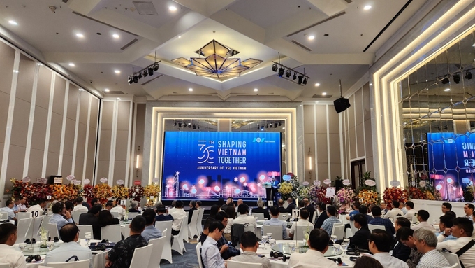Đông đảo chuyên gia, đối tác và các đại biểu tham dự Lễ kỷ niệm 30 năm thành lập Công ty TNHH SVL Việt Nam.
