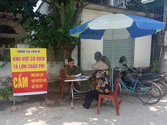 bung-phat-dich-ta-lon-chau-phi-tai-quang-yen-xa-lap-chot-nhu-thoi-covid-103248_310.jpg Xã Liên Vị, thị xã Quảng Yên thành lập 4 chốt kiểm soát dịch. Ảnh: Cường Vũ.