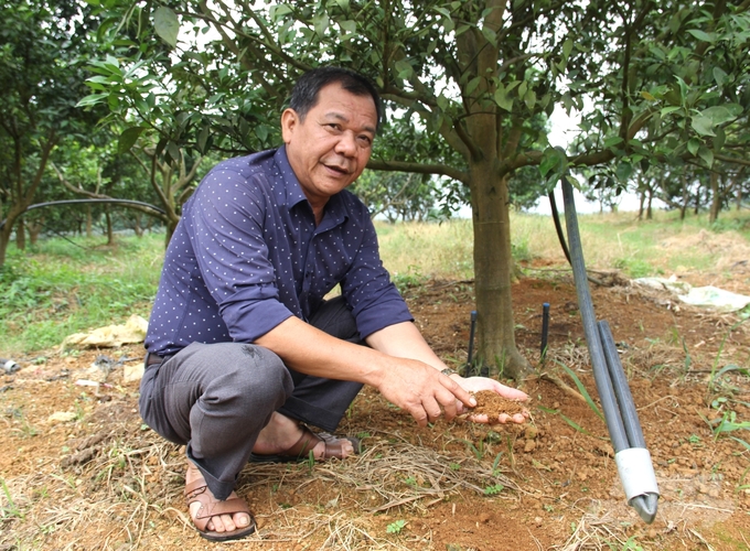 bai-3-san-xuat-an-toan-huu-co-la-huong-di-tat-yeu-225011_523-225013.jpg Theo ông Nguyễn Văn Kỷ, trong bối cảnh hiện nay, canh tác theo hướng hữu cơ, an toàn là hướng đi tất yếu phải thực hiện. Ảnh: Trung Quân.