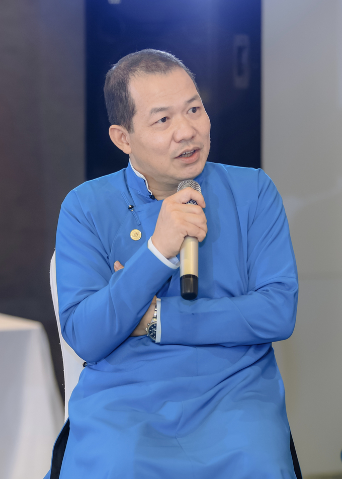3-dao-dien-luong-dinh-dung-phat-bieu-trong-toa-dam-164313_689.jpg Đạo diễn Lương Đình Dũng.