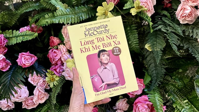 1-long-toi-nhe-khi-me-roi-xa_1-190749_684.jpg Cuốn hồi ký đã bán được 2,5 triệu bản trên toàn cầu.