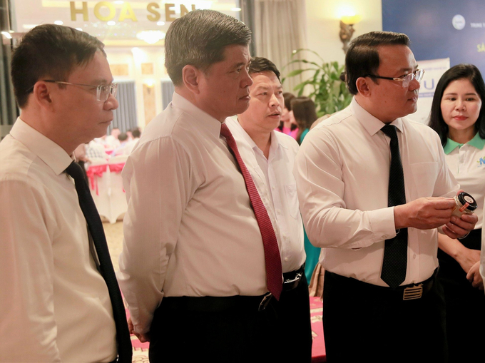 Các chuyên gia khẳng định Nghệ An cần tạo bước đột phá cho sản phẩm OCOP. Ảnh: Ngọc Linh.