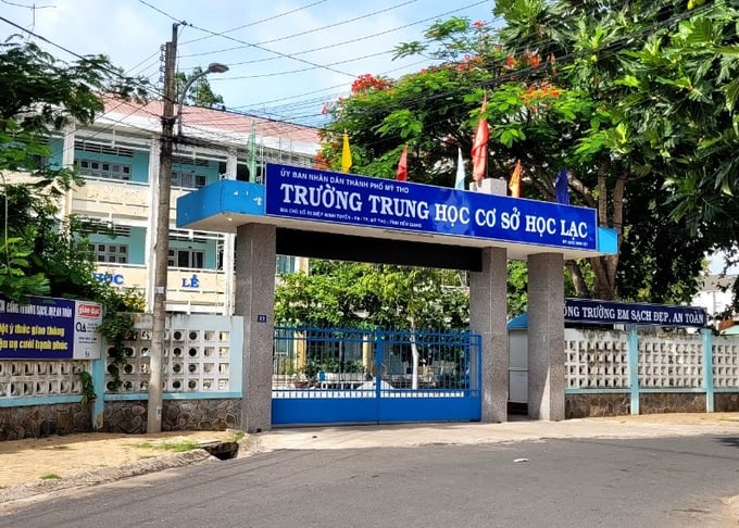 Trường THCS Học Lạc (TP Mỹ Tho, Tiền Giang), nhà trường thu từ vận động không đúng quy định hơn 400 triệu đồng từ phụ huynh học và giáo viên, nhân viên nhà trường. Ảnh: CTV.