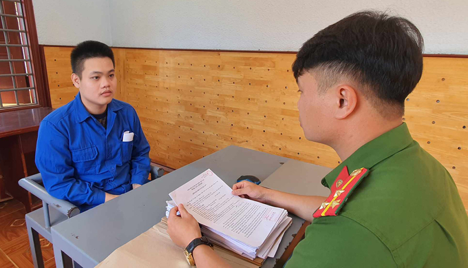449324016_1171971983840088_2130097008555141868_n-152529_448.jpg Lê Tuấn Kiệt tại cơ quan điều tra. Ảnh: Quang Yên.