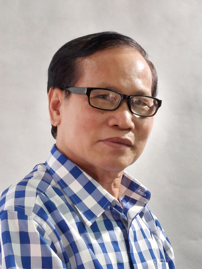 dao-va-doi-trong-hac-hong-135733_886.jpg