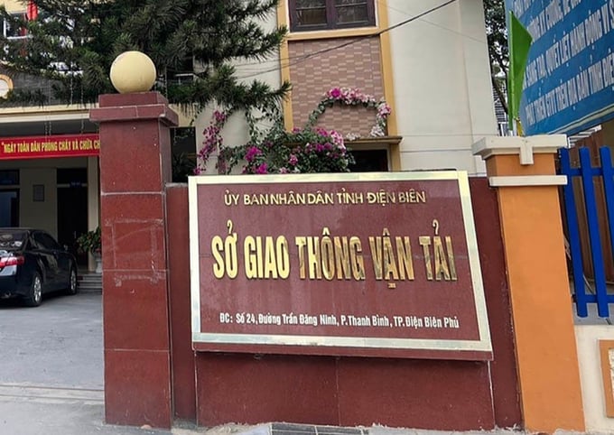 Các gói thầu lựa chọn nhà thầu qua mạng tại Sở GTVT tỉnh Điện Biên dường như không có cạnh tranh khi chỉ thu hút duy nhất 1 nhà thầu tham dự tại mỗi gói thầu, với giá trúng thầu luôn sát giá gói thầu. Ảnh: Thiên Trường.