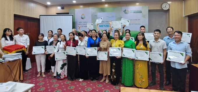 15 đơn vị xuất sắc đạt Giải thưởng VietFarm 2024 đã được tôn vinh nhằm ghi nhận những đóng góp trong sản xuất nông sản với tiêu chí 'Môi trường tốt - Chất lượng tốt - Cuộc sống tốt'.