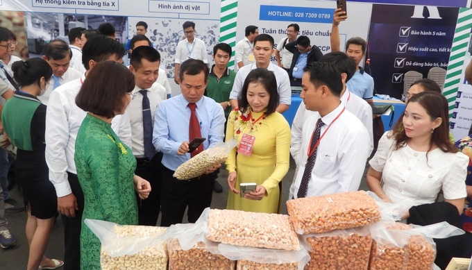 Bảo vệ thương hiệu 'Hạt điều Bình Phước' sẽ góp phần phát triển bền vững ngành chế biến, kinh doanh điều trên địa bàn tỉnh. Ảnh: Trần Trung.