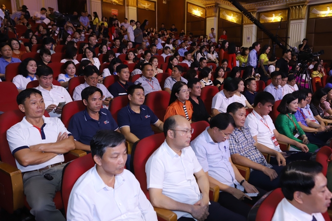 phat-thanh-viet-nam-nang-dong-trong-chuyen-doi-so-011919_778.jpg Các đại biểu tham dự lễ khai mạc Liên hoan Phát thanh toàn quốc tại Thanh Hóa. Ảnh: Quốc Toản.