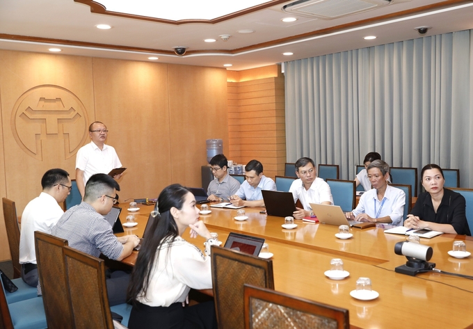 z5639908454162_08f8a6c2d602710be2cf32b9a258632b-223458_331.jpg Hội nghị là cơ hội để các cán bộ, công chức, viên chức của thành phố Hà Nội học hỏi, tìm hiểu sâu về ứng dụng iHanoi, giúp công tác vận hành đạt hiệu quả cao.