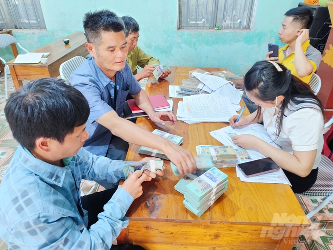 z5637358099575_f14f13de35755c735275820feaba5233-100631_746-100631.jpg Đến hết tháng 5/2024, tỉnh Hà Giang đã hoàn thành 100% kế hoạch chi trả tiền dịch vụ môi trường rừng cho các tổ chức, cá nhân. Ảnh: Đào Thanh.