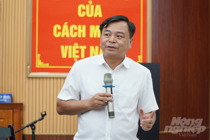 nguyen-hoang-hiep-2-055906_139-055908.jpg Thứ trưởng Nguyễn Hoàng Hiệp chỉ đạo hội thảo. Ảnh: Nguyễn Thủy.